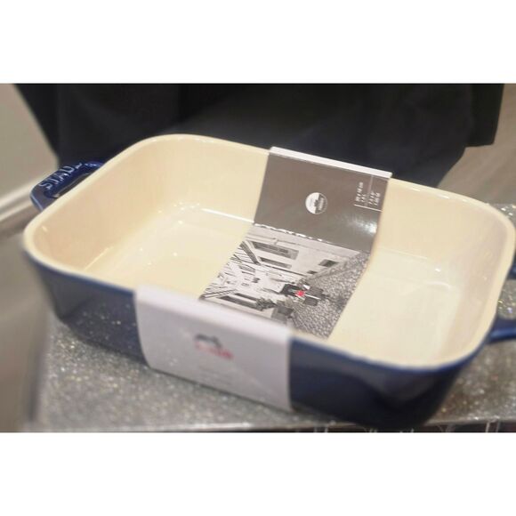 Staub Ceramic Rectangular Baking Dish - Picture 8 of 9